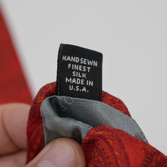 Robert Talbott Best Of Class Red Woven Paisley Silk Tie Mad In USA - Picture 5 of 7